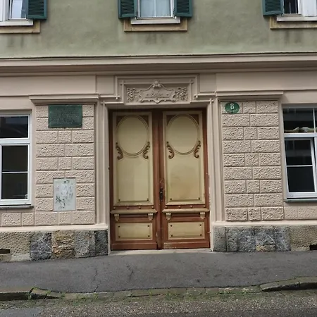 Altbauwohnung
